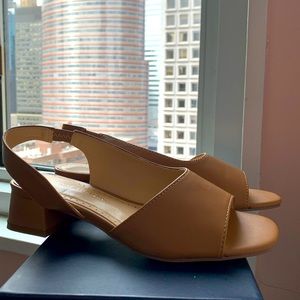 Adrienne Vittadini Tan Slingback Sandals